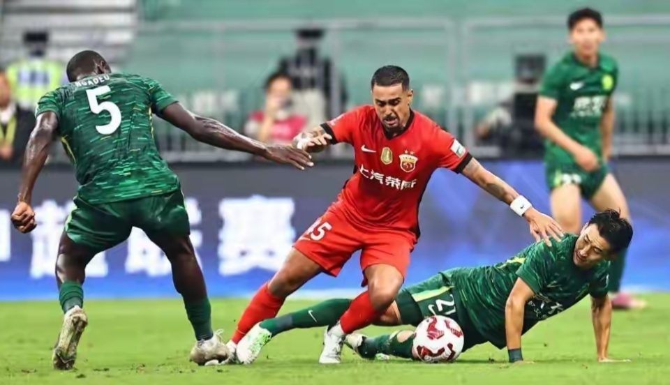 禁区前的一, tm, 但是主裁判 禁区前的一, tm, 但是主裁判